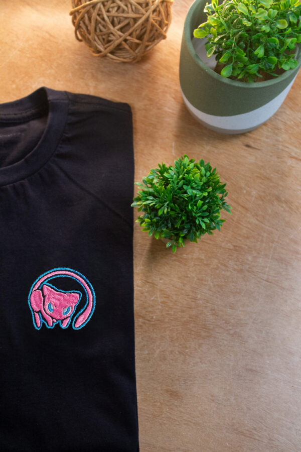 Camiseta Mew